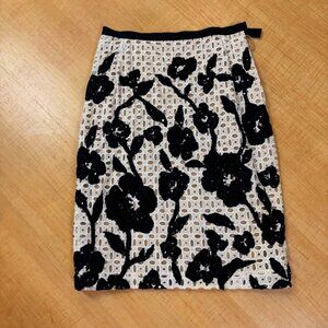 Oscar de la Renta black and white embellished eyelet knee length Skirt